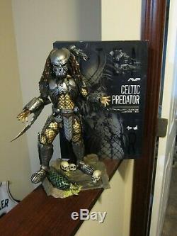 Hot Toys Mms 221 Alien Vs Predator Celtic Predator 1/6