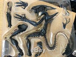 Hot Toys Mms 55 Alien Vs Predator Requiem Predalien New 1/6 Rare