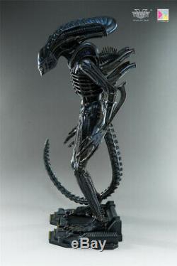 Hot Toys Mms354 Alien Warrior 1/6th Scale Collectible Figure New In Stock