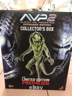 Hot Toys Predalien 16 Alien Vs Predator Requiem (Battle Damage Predalien)