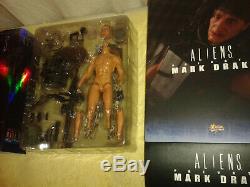 Hot Toys Private Mark Drake 1/6 Action Figure