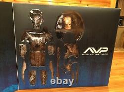 Hot Toys Sideshow Celtic Predator AVP vs Alien Figure Movie Masterpiece MMS09