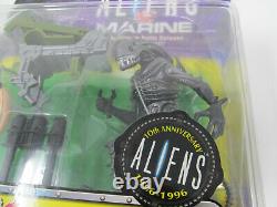 Hudson vs. Scorpion Alien Kenner 1996 vintage sealed Aliens Marines figures