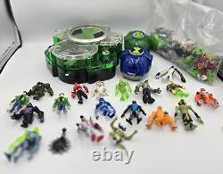 Huge Ben 10 Lot of 270+ Alien Creation Chamber 2008 2 Inch Mini Figs