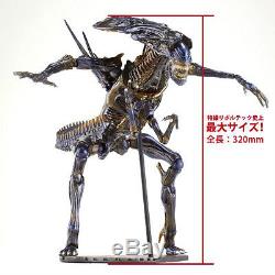 Kaiyodo Revoltech No. 018 Alien Queen Action Figure Japan New