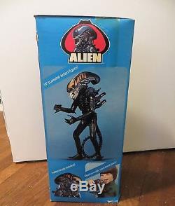 Kenner 18'' Alien doll action figure with extras