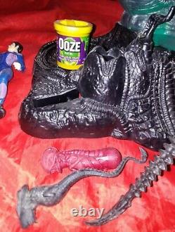 Kenner ALIENS Queen Alien Hive Vintage Playset withExtras