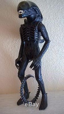Kenner Alien 1979 Large Size 18 Action Figure in Box