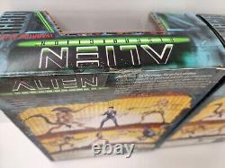 Kenner Alien Resurrection Warrior Figure Clear Green Japan Exclusive MISB Sealed