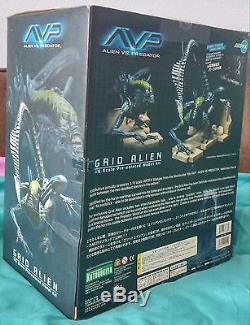 Kotobukiya AvP Alien vs. Predator GRID ALIEN 1/6 Scale Statue EXCLUSIVE