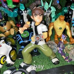 Lot Of 25 2006 Bandai Ben 10 Alien Action figure Toys Omnitrix Fourarms XLR8