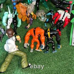 Lot Of 25 2006 Bandai Ben 10 Alien Action figure Toys Omnitrix Fourarms XLR8