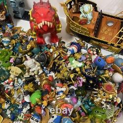 Lot of 100+ Treasure X Action Figures Aliens Monster parts Huge Lot Treasure x