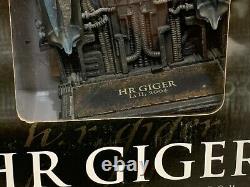 MCFARLANE Spawn Toys H. R. Giger Li II 3D Deluxe Sculpture Ridley Scott ALIEN'04