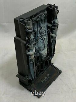 MCFARLANE Spawn Toys H. R. Giger Li II 3D Deluxe Sculpture Ridley Scott ALIEN'04