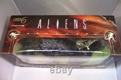 McFARLANE ALIENS LARGE ALIEN QUEEN MOVIE MANIACS 6 DELUXE SET ACTION FIGURE NEW