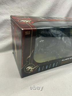 McFarlane Movie Maniacs ALIEN QUEEN Deluxe Boxed Set MISB Horror 2003