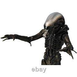 Medicom Toy MAFEX No. 084 Alien 205 mm Action Figure with Tracking NEW