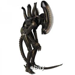 Medicom toy Mafex Alien