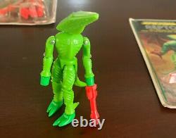 Mego 1979 Micronauts Repto Action Figure wings + blaster on open card sweet