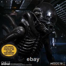 Mezco Toyz One12 Collective Alien Deluxe Edition Action Figure from IN STOCK