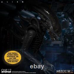 Mezco Toyz One12 Collective Alien Deluxe Edition Action Figure from IN STOCK