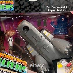 Monsters vs Aliens DR. COCKROACH'S SUPER TROLLEY 2009 Figure Playset NEW #44006
