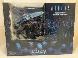 NECA 1st ALIEN QUEEN Ultra Deluxe Classic XENOMORPH Collectible Action Figure