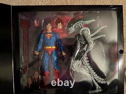 NECA 2019 SDCC Superman vs. Aliens 2 Pack