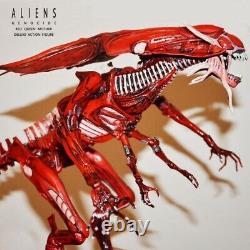 NECA 30cm Aliens Xenomorph Red Queen Mother Ultra Deluxe Action Figure