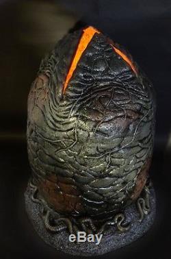 Neca Aliens Life Size Xenomorph Alien Egg Prop Replica Led Lights & Facehugger