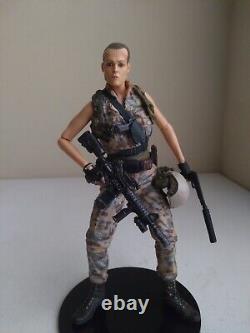 NECA ALIENS Lt. Ellen Ripley CUSTOM MILITARY TACTICAL MARINE Used U. S Seller