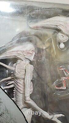 NECA Alien Covenant XENOMORPH NEOMORPH action figures WHITE BLACK Horror Movie