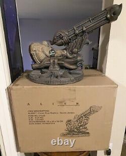 NECA Alien Foam Prop Replica SPACE JOCKEY #169/425 Fits 7-Inch Scale Figures