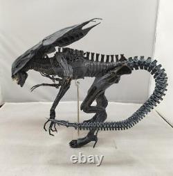 NECA Alien Queen Ultra Deluxe Action Figure Alien 4 Used