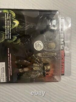 NECA Alien VS Predator 2 Pack Toys R Us exclusive Action Figure