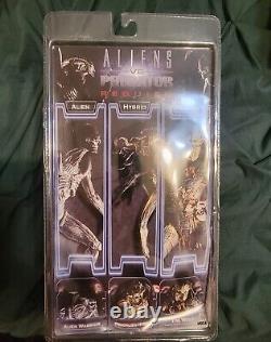 NECA Alien VS Predator Requiem Alien Warrior Figure New In Box