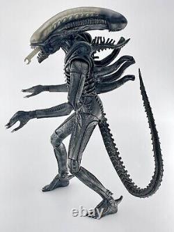 NECA Alien Xenomorph 1/4 Scale Deluxe Big Chap Alien Action Figure H. R. Giger