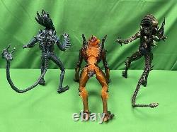 NECA Aliens 7 Lot Of 3 Gorilla / Scorpion / Rhino