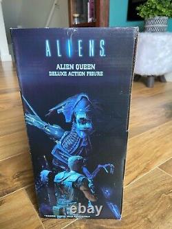 NECA Aliens Alien Queen 15 Deluxe Action Figure Reel Toys AUTHENTIC 2014