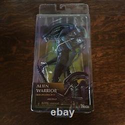 NECA Aliens Collectors Club Exclusive Alien Warrior Action Figure Purple