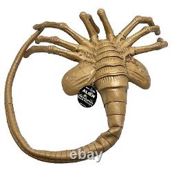 NECA Aliens Facehugger 11 Scale Life Size Foam Replica Figure Adjustable New