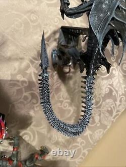 NECA Aliens Xenomorph Queen Ultra Deluxe Action Figure