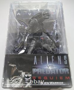 NECA Aliens vs Predator Requiem Alien Warrior Brand New in Original Packaging