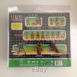 NECA Aliens vs. Predator Toys-R-Us Exclusive two-pack