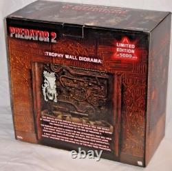 NECA Predator 2 TROPHY WALL DIORAMA Reel Toys Cult Horror Movie with ALIEN SKULL