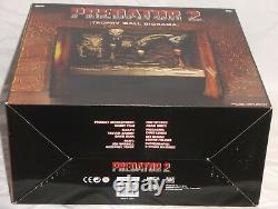 NECA Predator 2 TROPHY WALL DIORAMA Reel Toys Cult Horror Movie with ALIEN SKULL