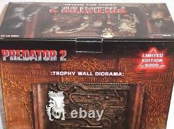 NECA Predator 2 TROPHY WALL DIORAMA Reel Toys Cult Horror Movie with ALIEN SKULL