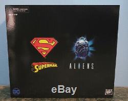NECA SDCC 2019 Superman vs Alien 2 pack! NEW IN BOX