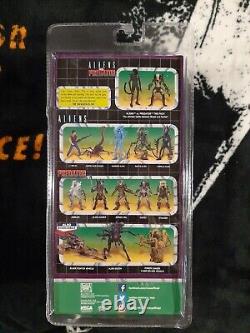 NECA Toys Aliens Series 10 Kenner Tribute Mantis Alien Action Figure Authentic